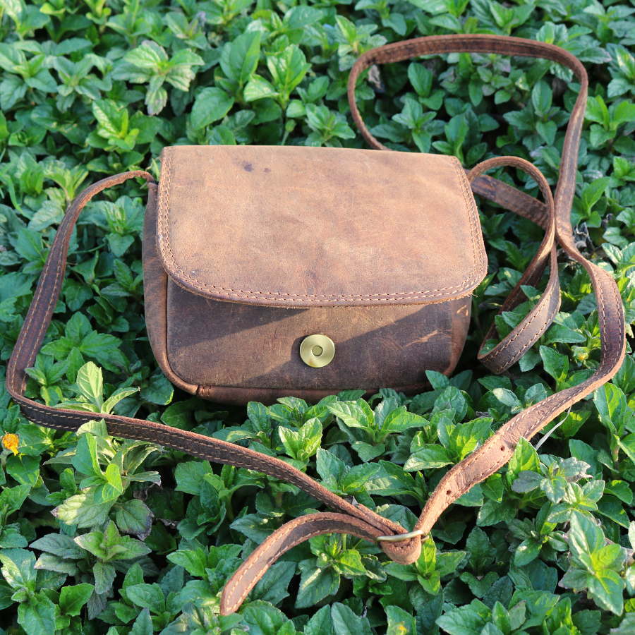 AntQBelle- Leather Sling Bag – Handmade Greats